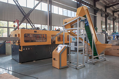 automatic PET bottle blowing machine automatic PET bottle blowing machine