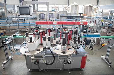 Bottle labeling machine Bottle labeling machine
