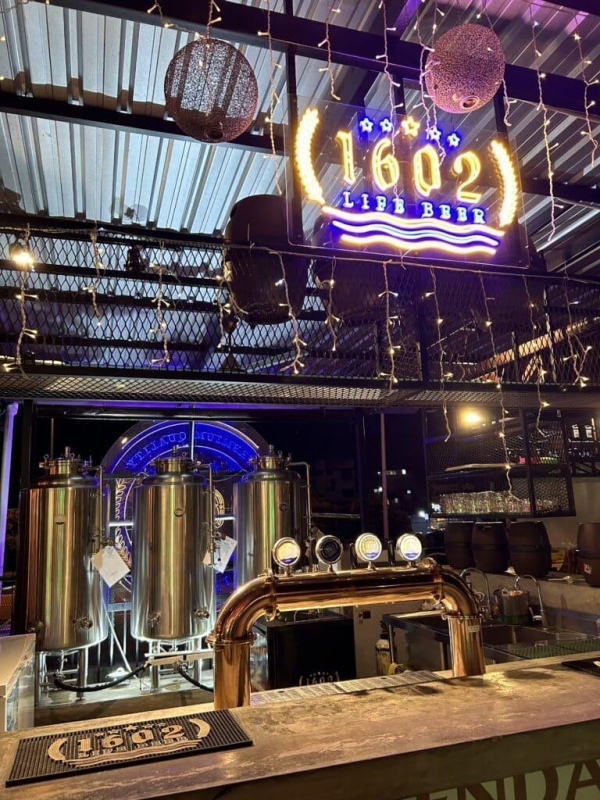 beer filling machine-2.jpg