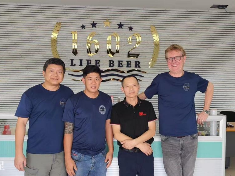 beer filling machine-3.jpg