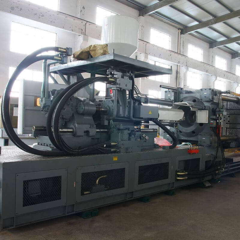 Plastic Injection Moulding Machine SZ-700A
