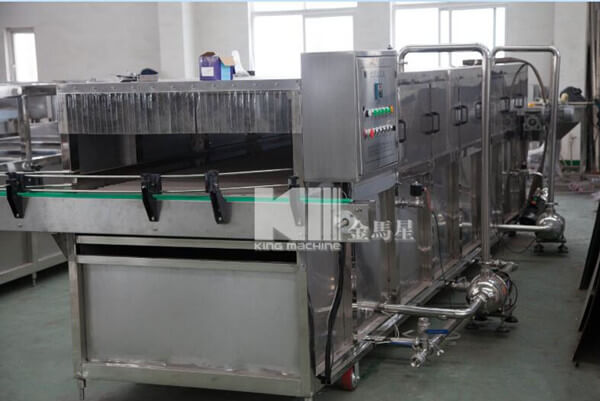 injection molding.jpg injection molding.jpg
